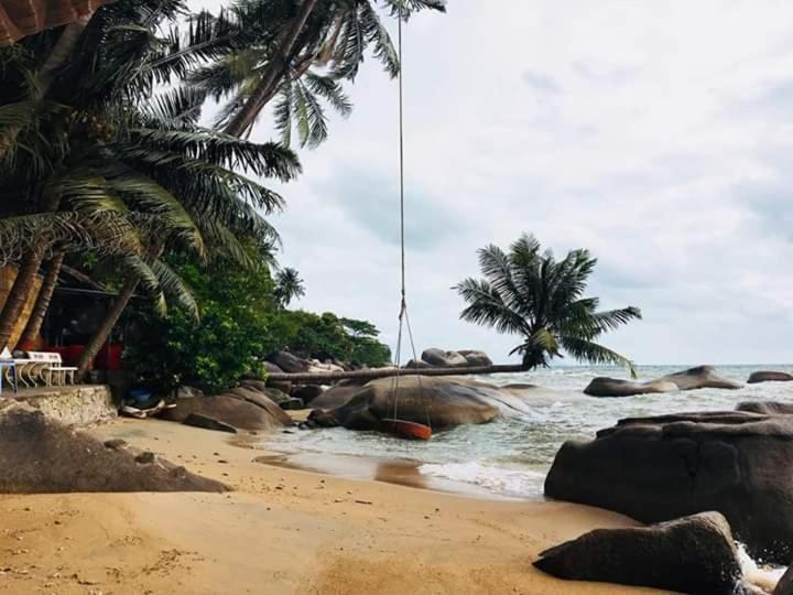 Hotel Nhà Nghỉ NgọC PhuọNg Hon Son Lai Son Esterno foto