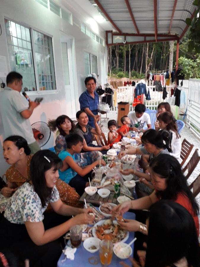 Hotel Nhà Nghỉ NgọC PhuọNg Hon Son Lai Son Esterno foto