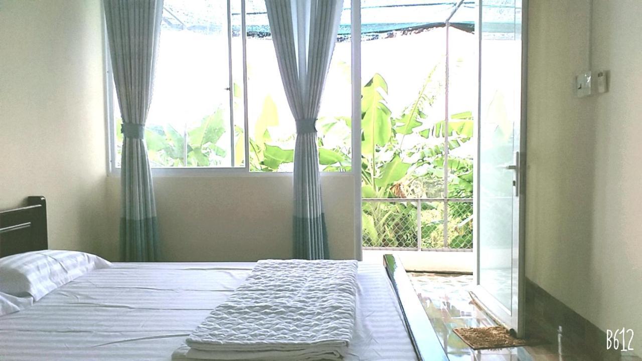 Hotel Nhà Nghỉ NgọC PhuọNg Hon Son Lai Son Esterno foto