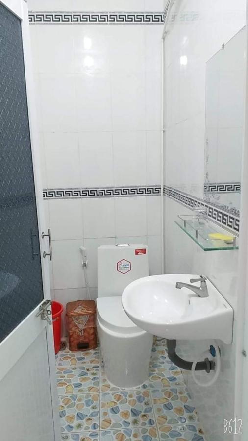 Hotel Nhà Nghỉ NgọC PhuọNg Hon Son Lai Son Esterno foto