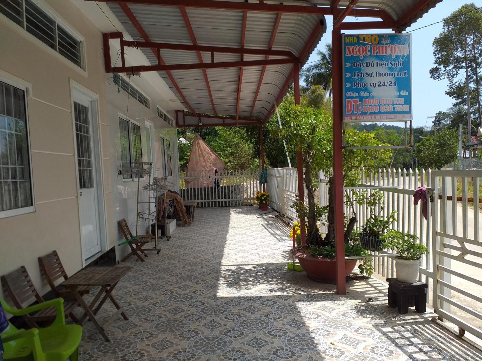 Hotel Nhà Nghỉ NgọC PhuọNg Hon Son Lai Son Camera foto