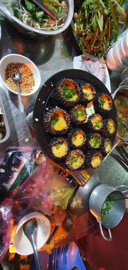 Hotel Nhà Nghỉ NgọC PhuọNg Hon Son Lai Son Esterno foto